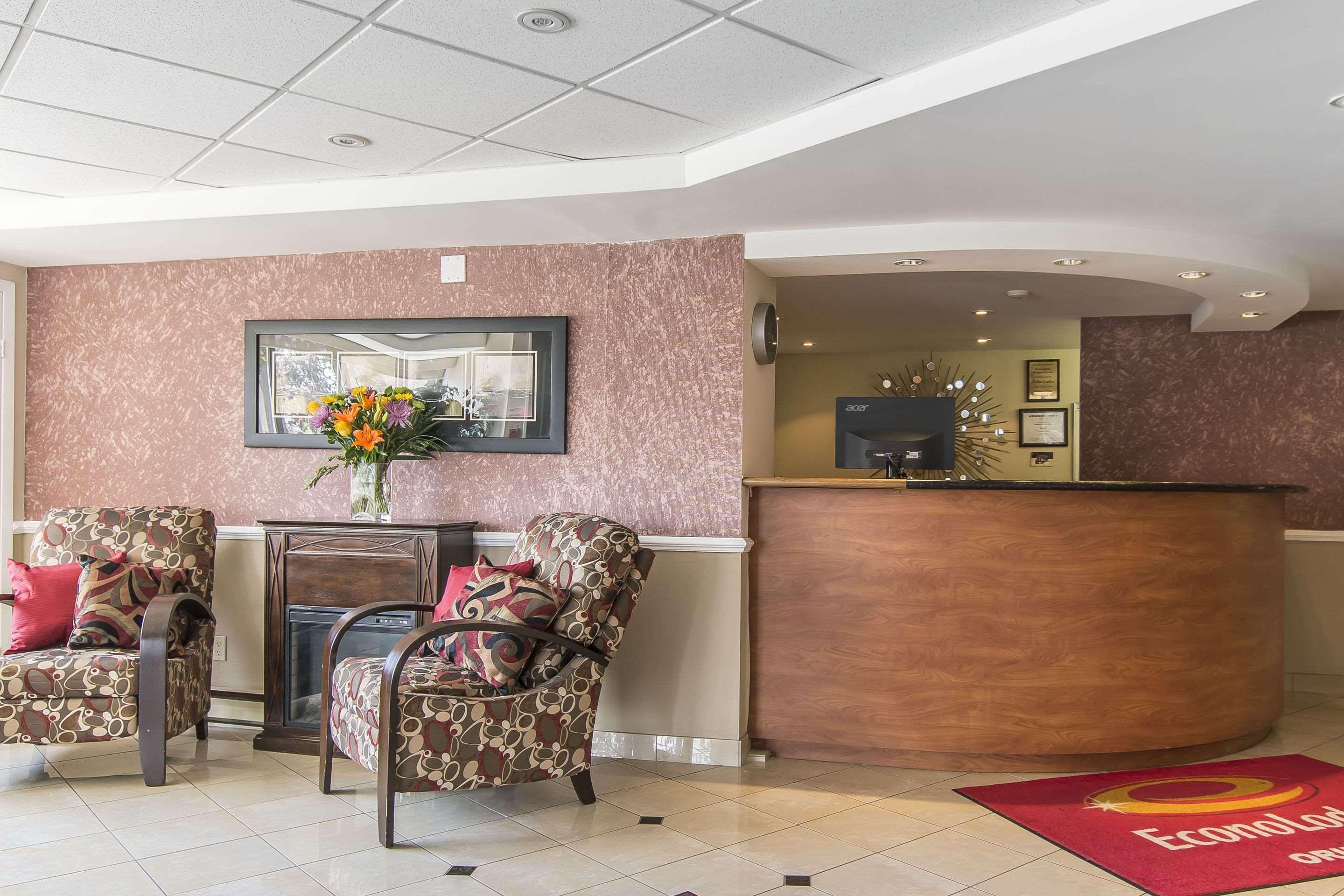 Econo Lodge Orillia Exterior foto